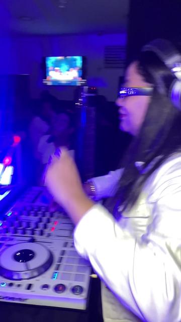 @DJANE ISLEYER LA DJ LATINA VZL