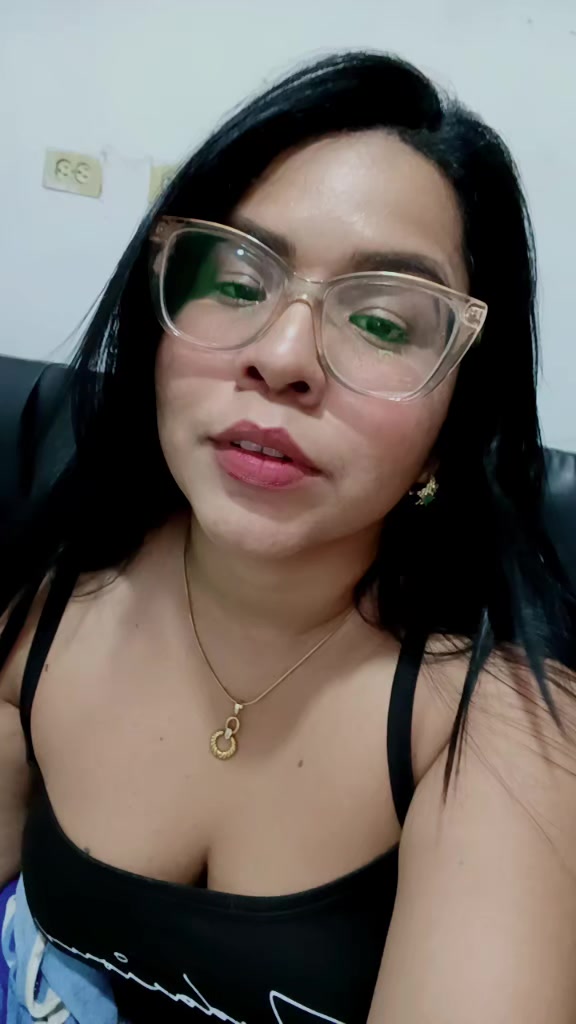 @GloriSting🦂