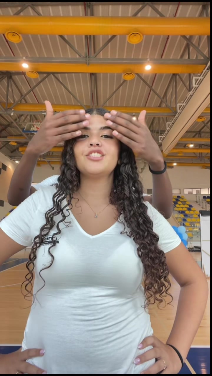 @𝓵𝓲𝓷𝓸𝔂 𝓿𝓪𝓵𝓭