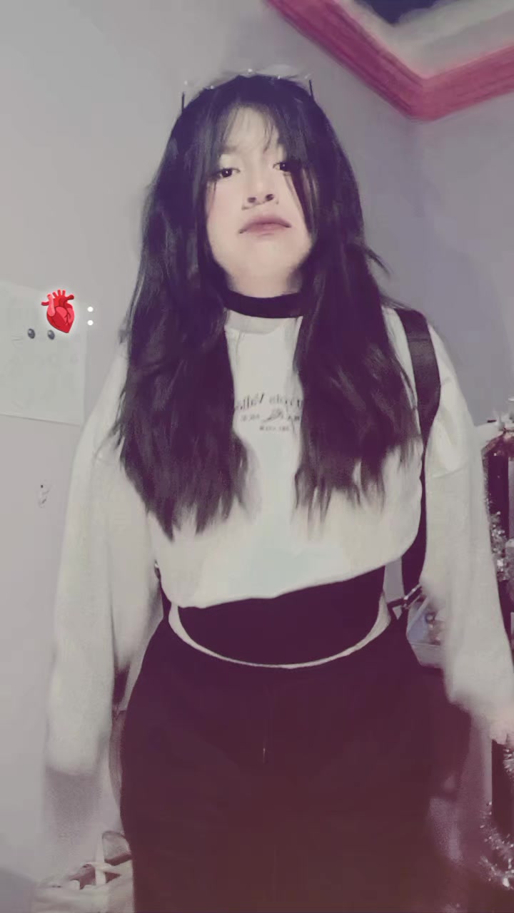 @🎀ℛℴ𝓈♡︎ 🦋