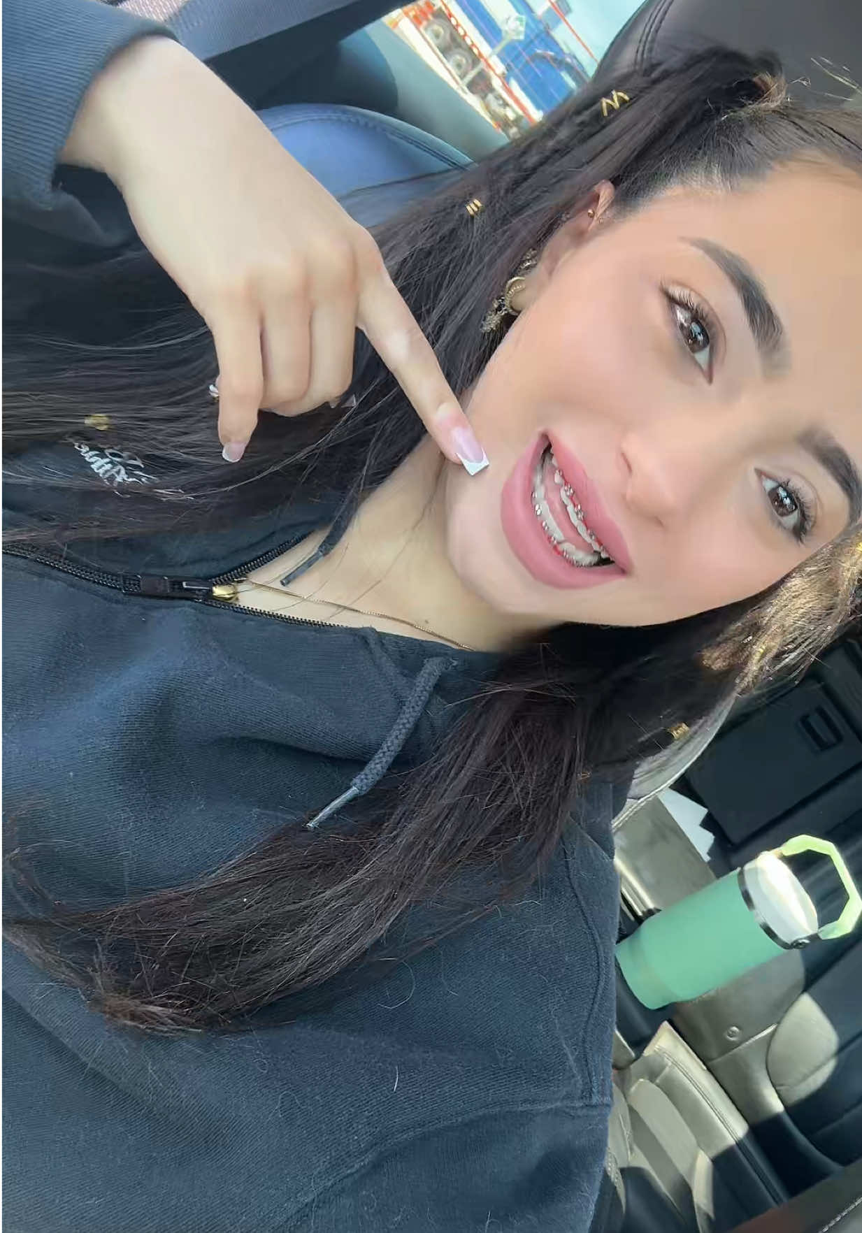 @victoriaintisar