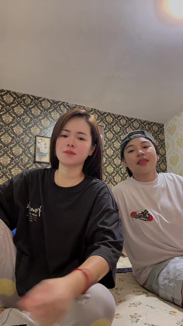 @Iris🖤💜