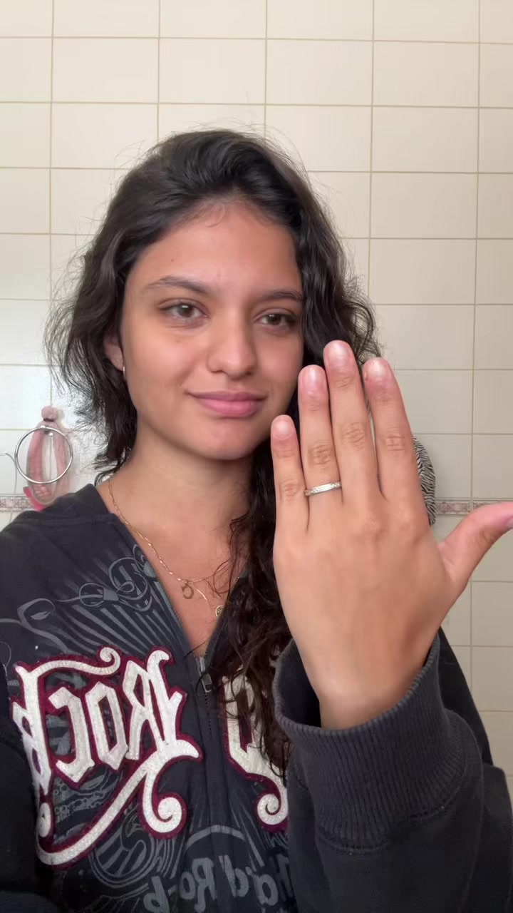 @Carolzinha 🩻