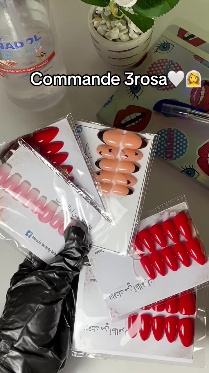 @Nails by Houda