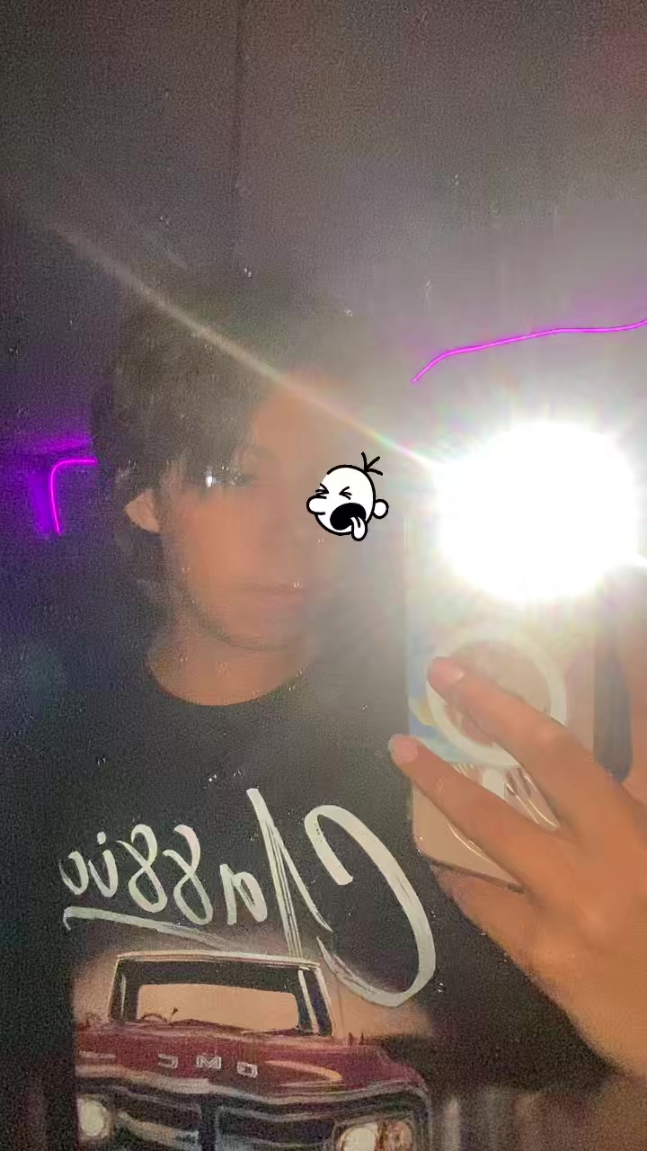 @𝘴𝘩𝘢𝘺𝘥𝘦𝘯