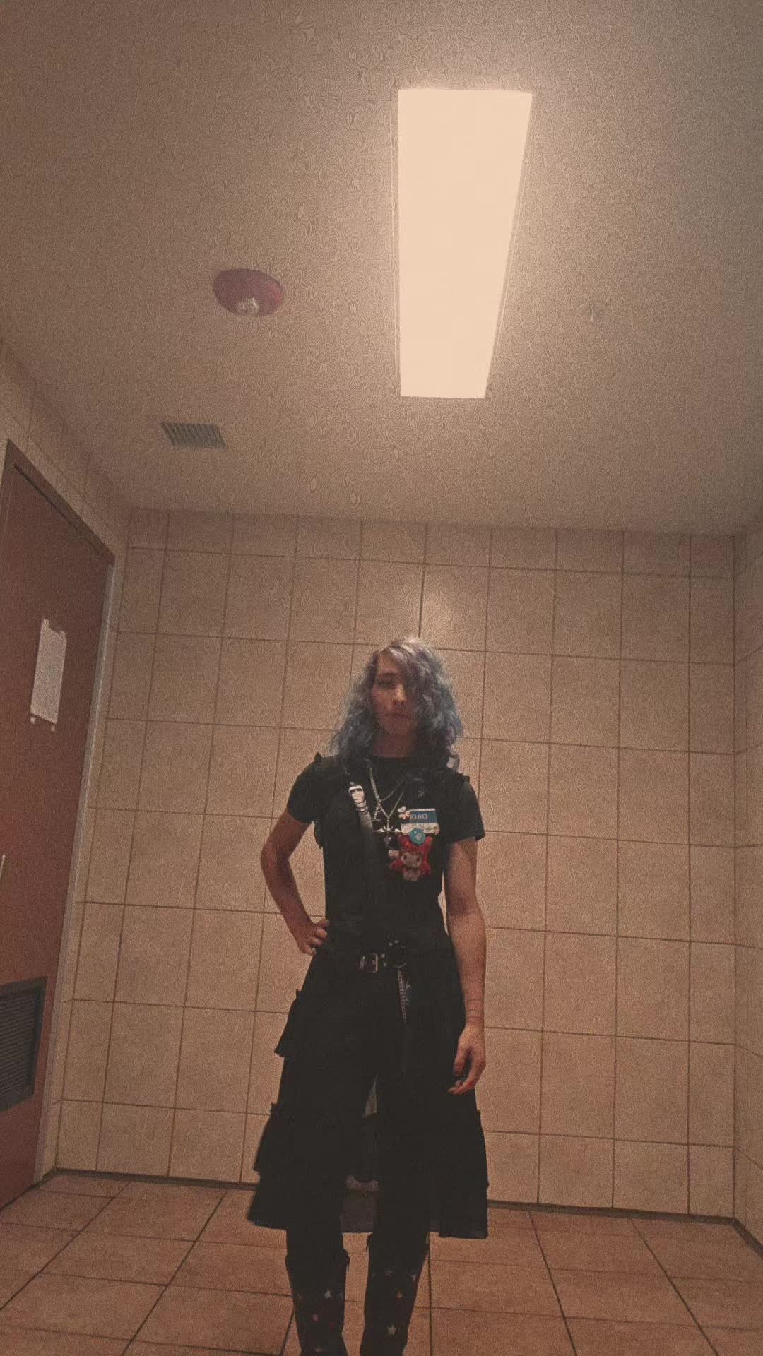 @Kuroe Ikari