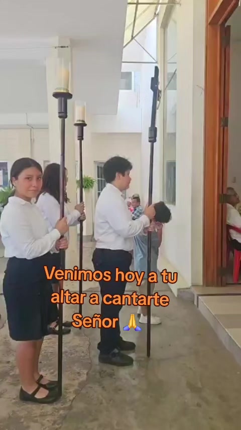 @Lupita V&eacute;lez &uacute;nica