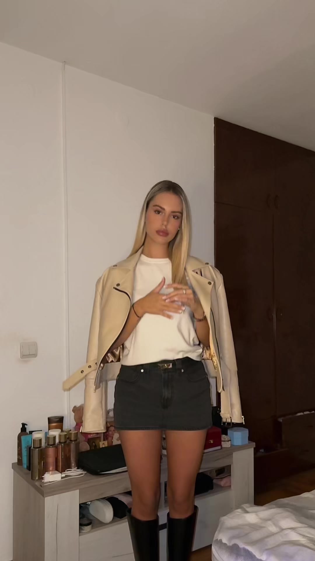 @j