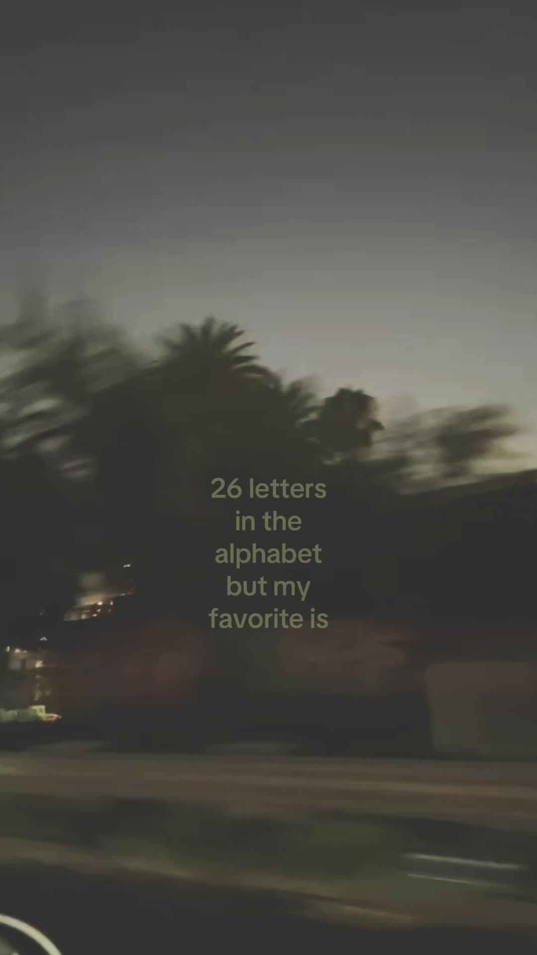 @𖦹