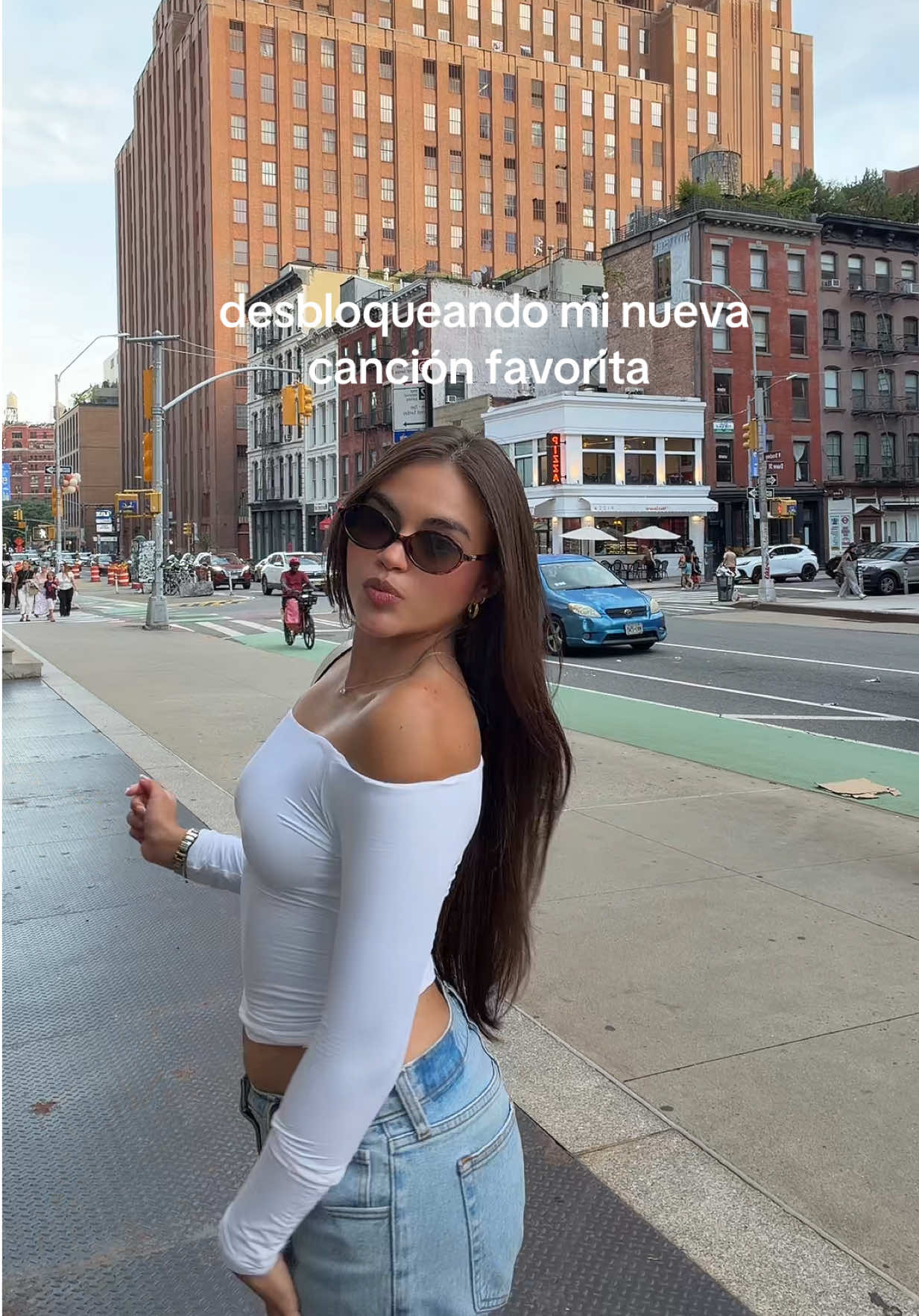 @Camila