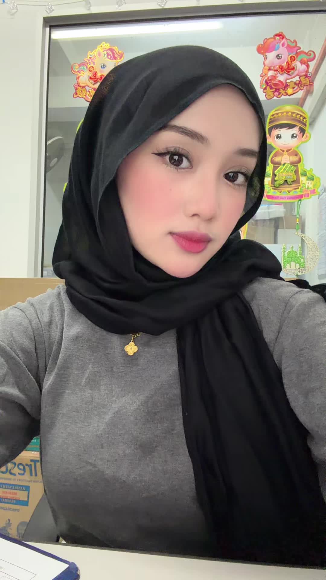 @afeesyaa