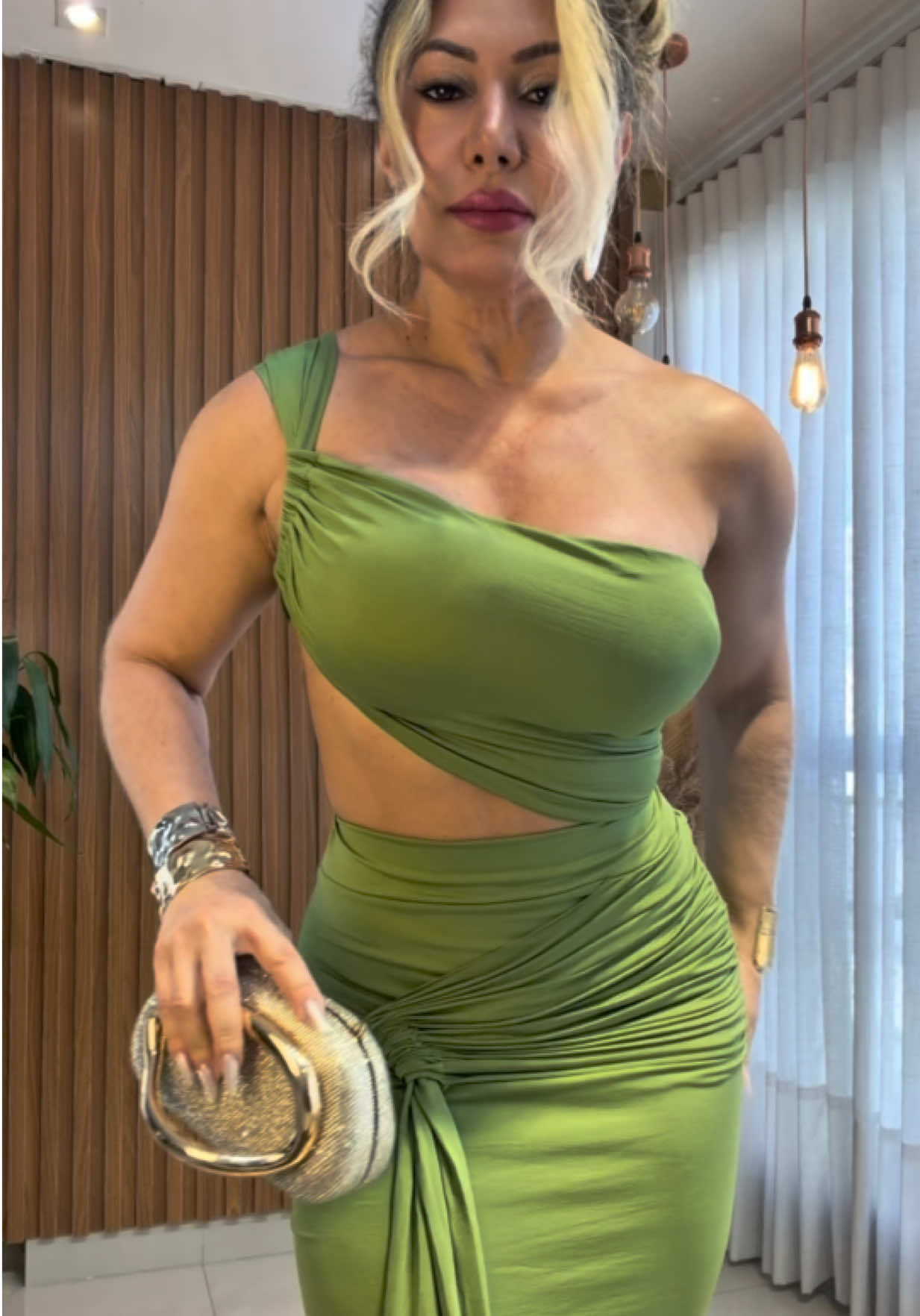 @Renata
