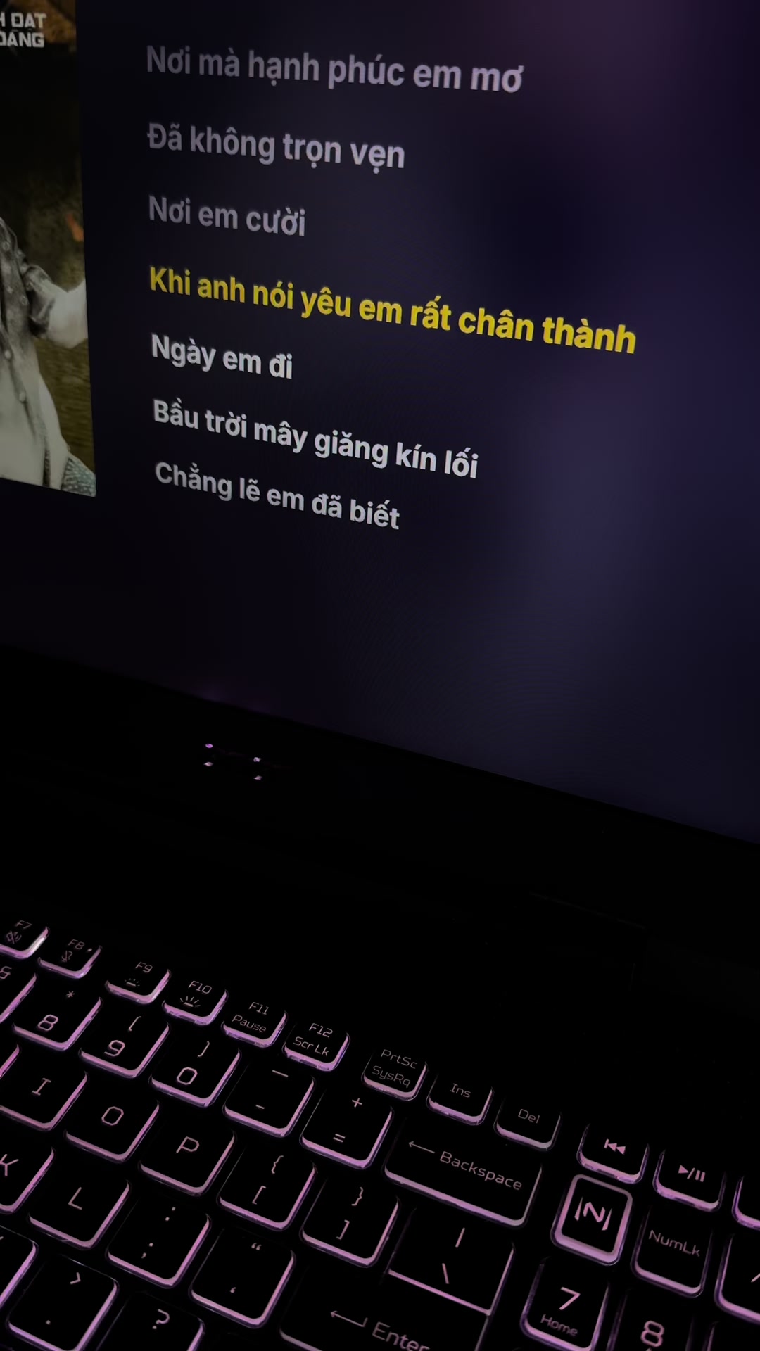 @CHẠM VÀO TIM