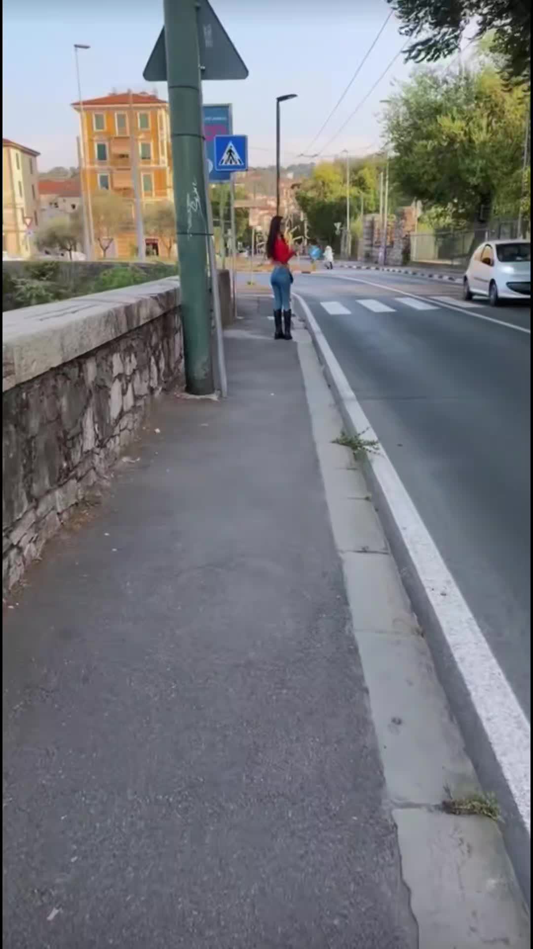 @Nina