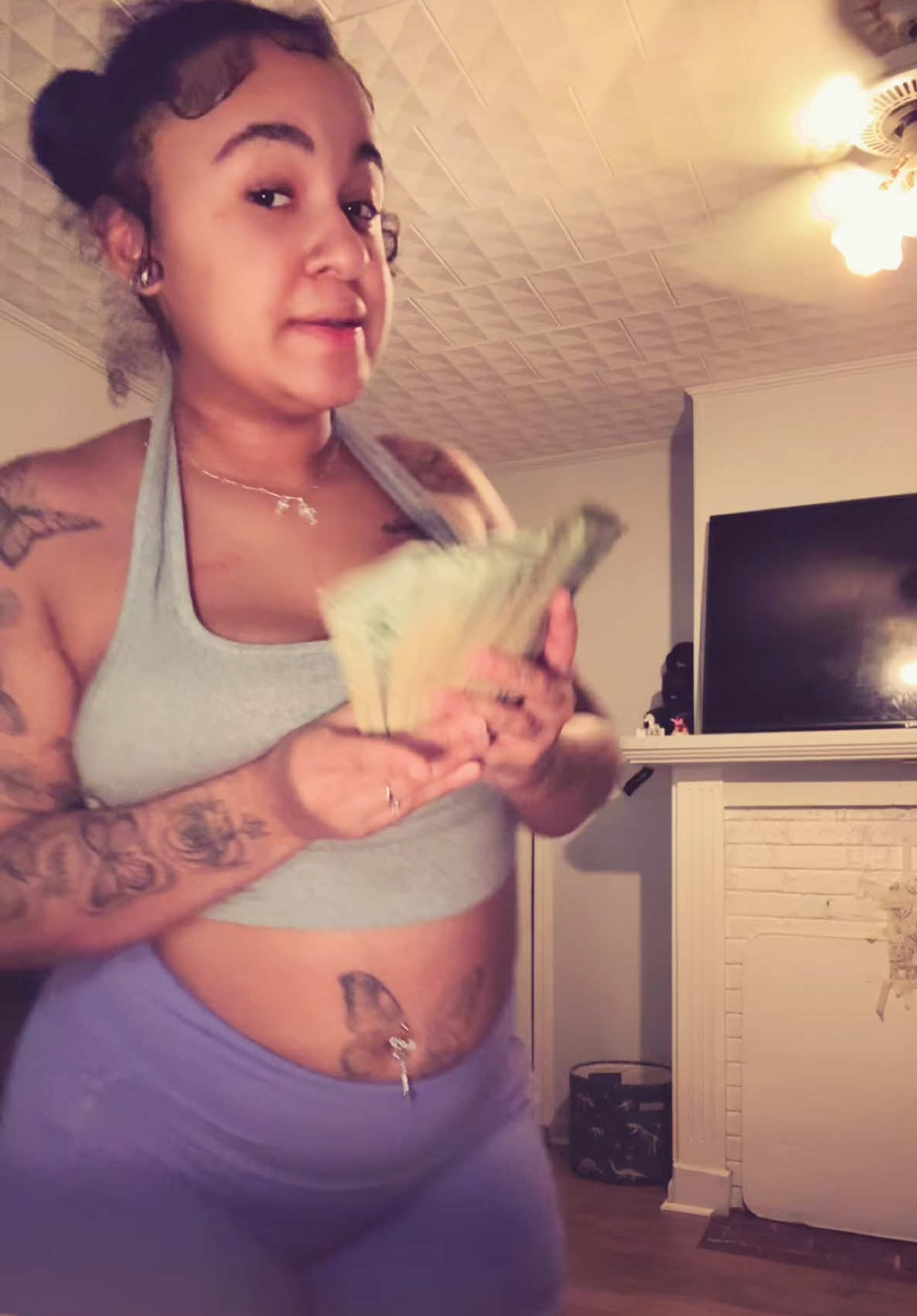 @*Fine ass😍💍*