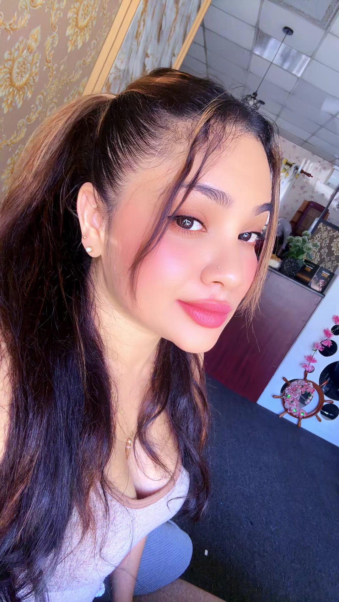 @Nugawela &ldquo;pinky&rdquo;