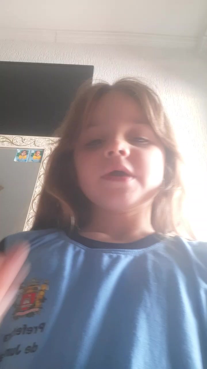 @Rayssa shofia💕