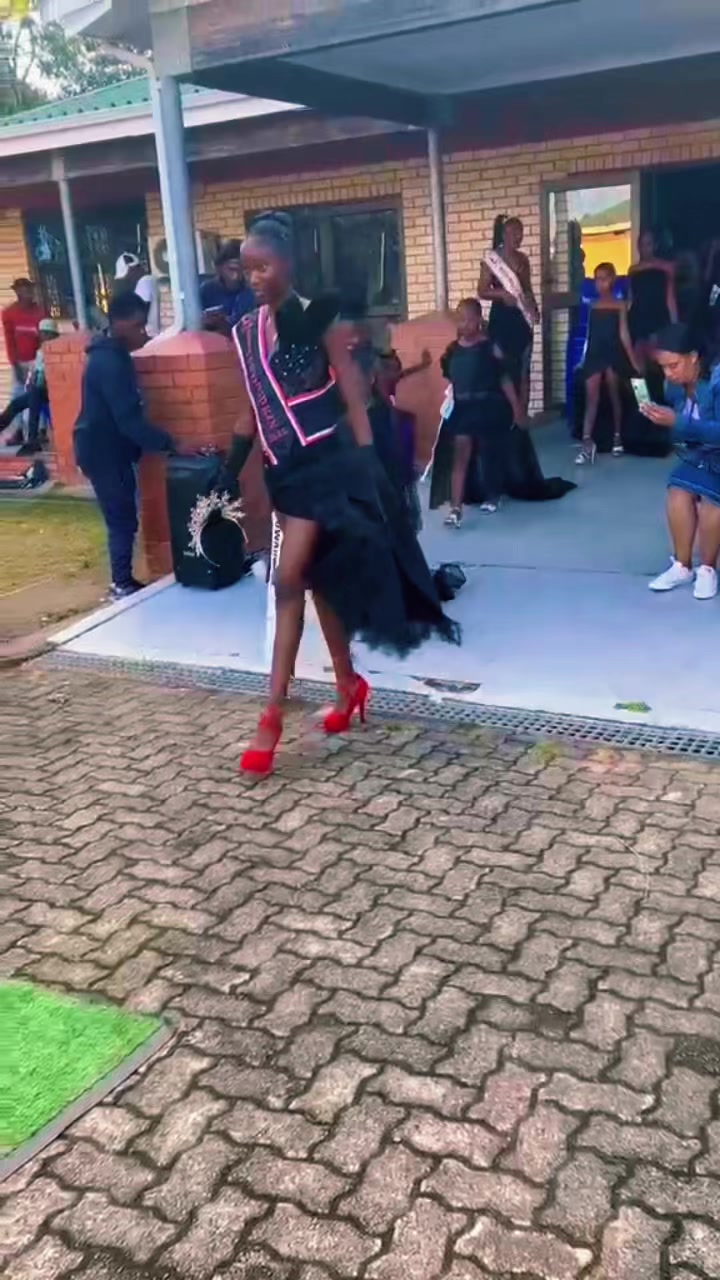 @N O K U B O N G A Z U L U🇿🇦