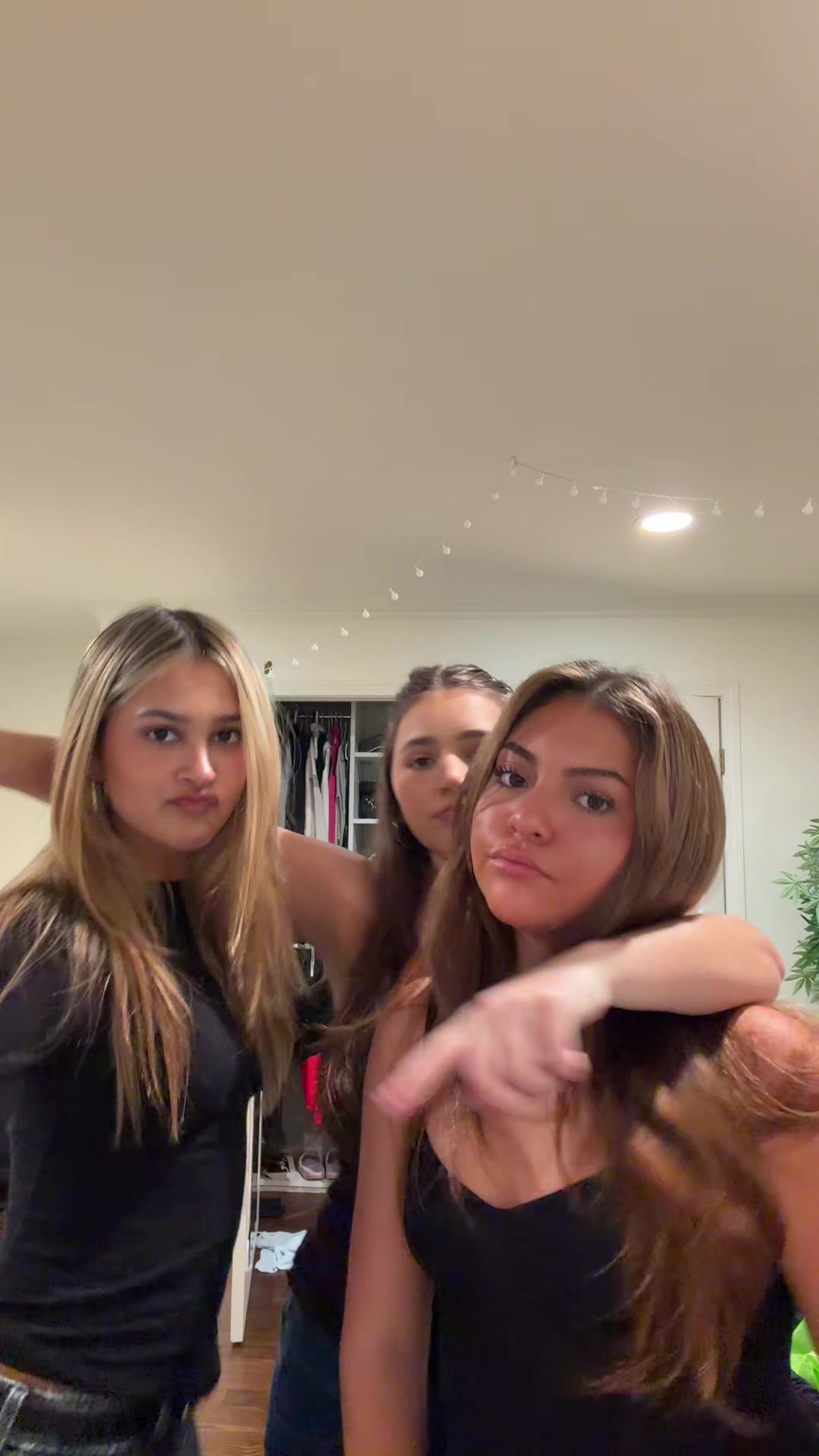 @kaylaacuna