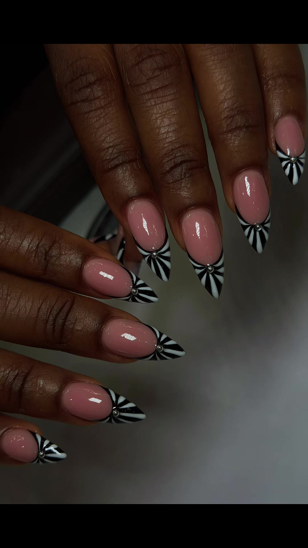 @NailswithTeena