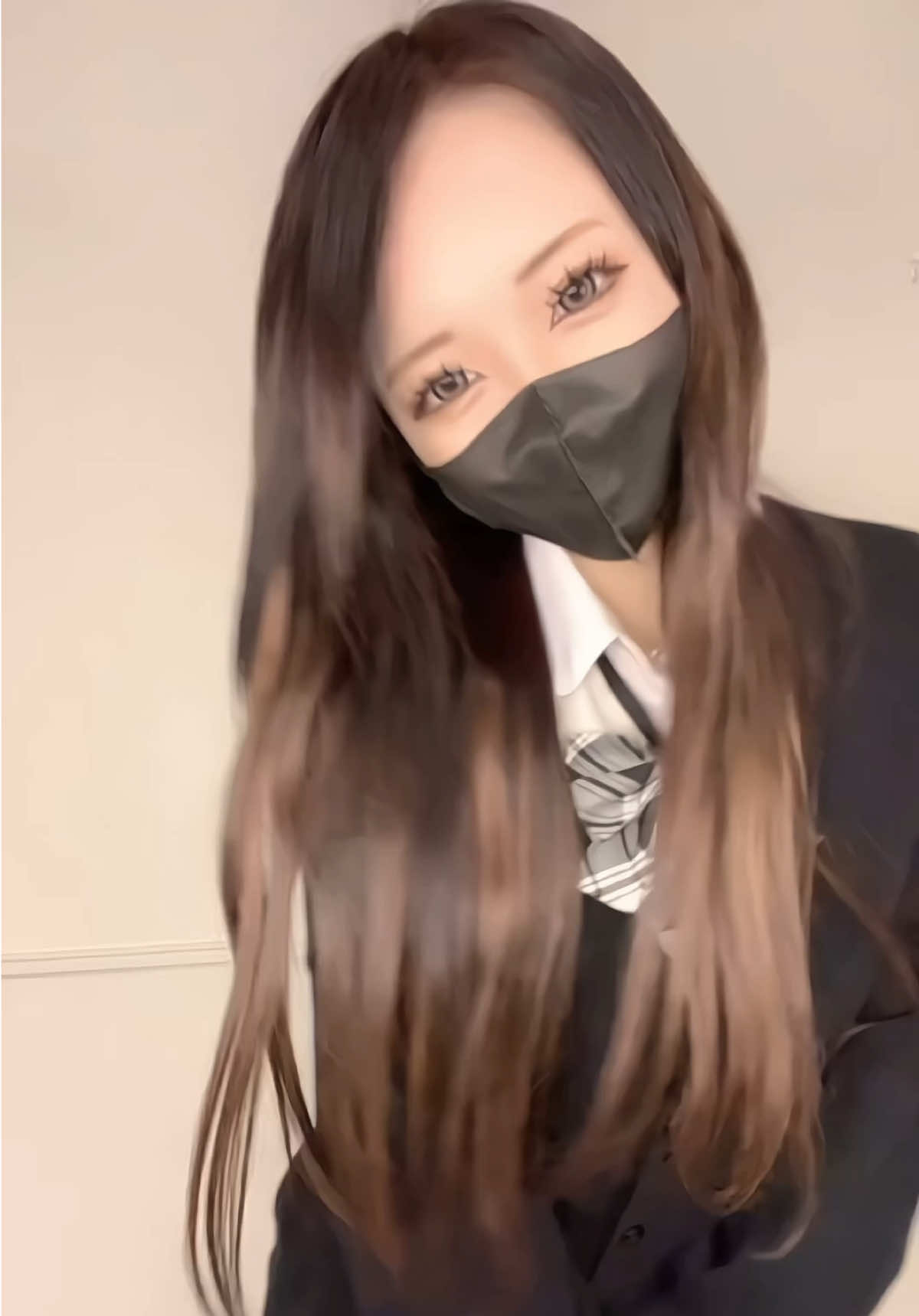 @🎭𝑯𝒊𝒏𝒂🐣🐱