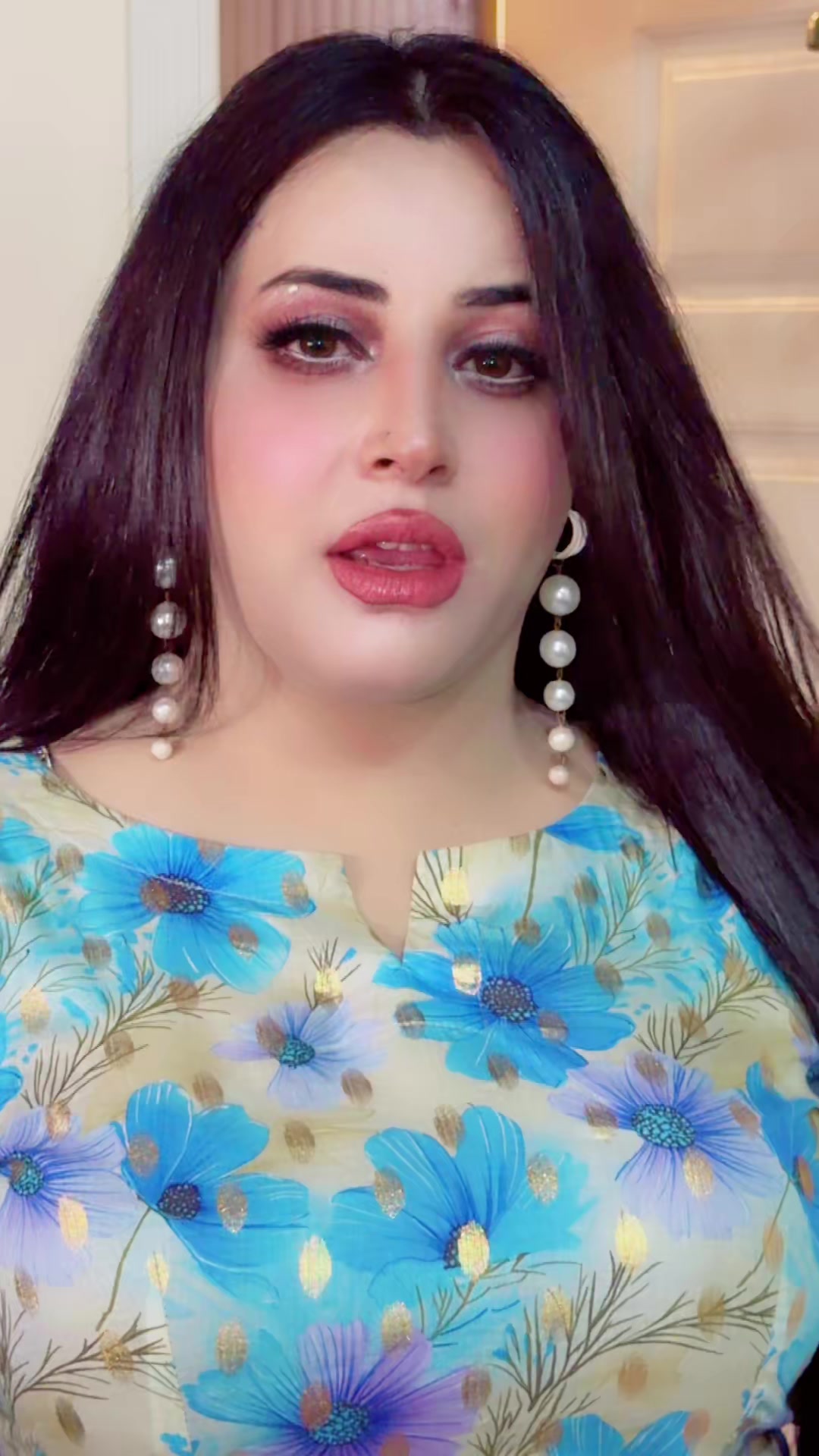 @👑cHaHaT QuEeN👑🧚🏻♀️