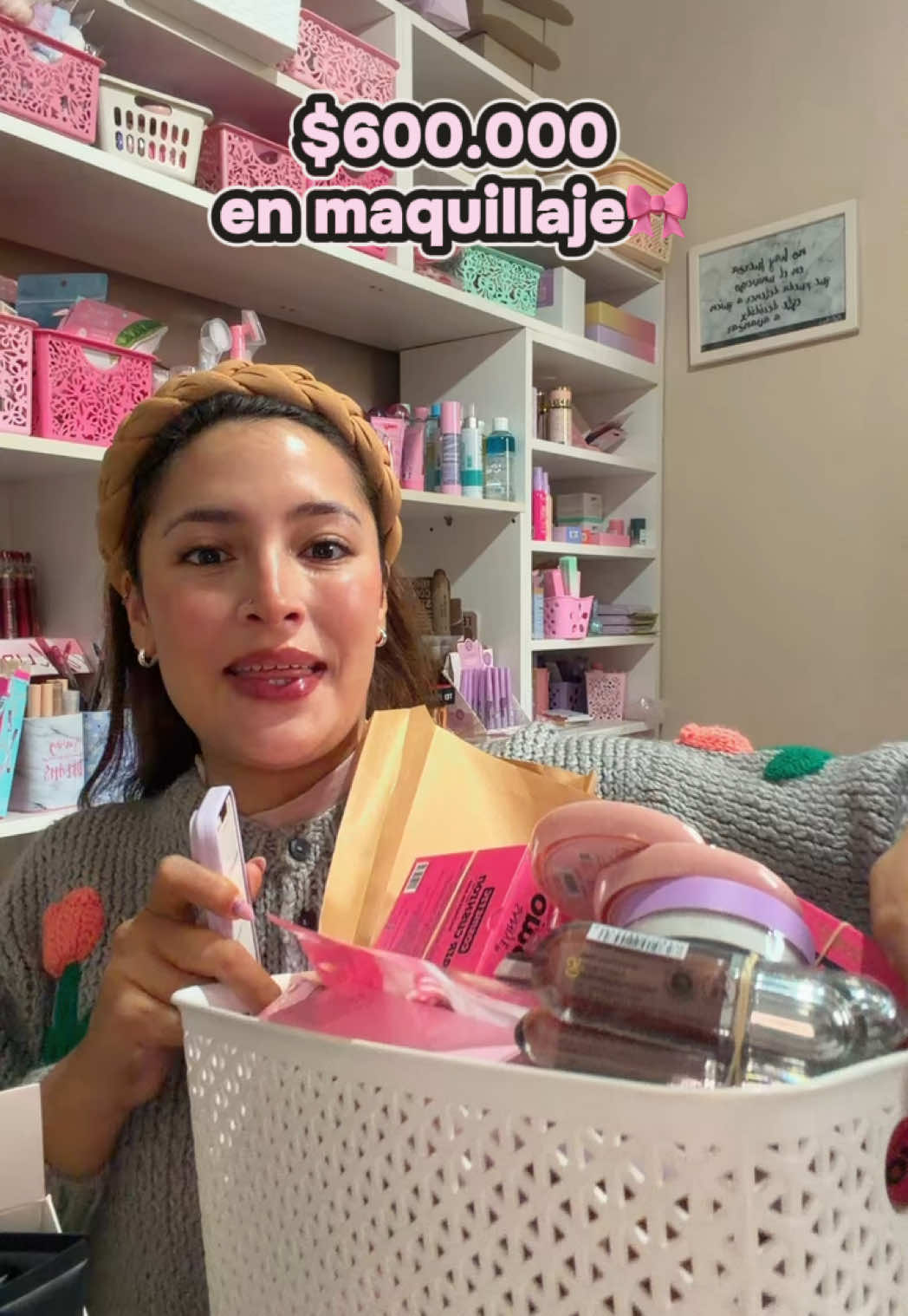 @Amorosa Makeup