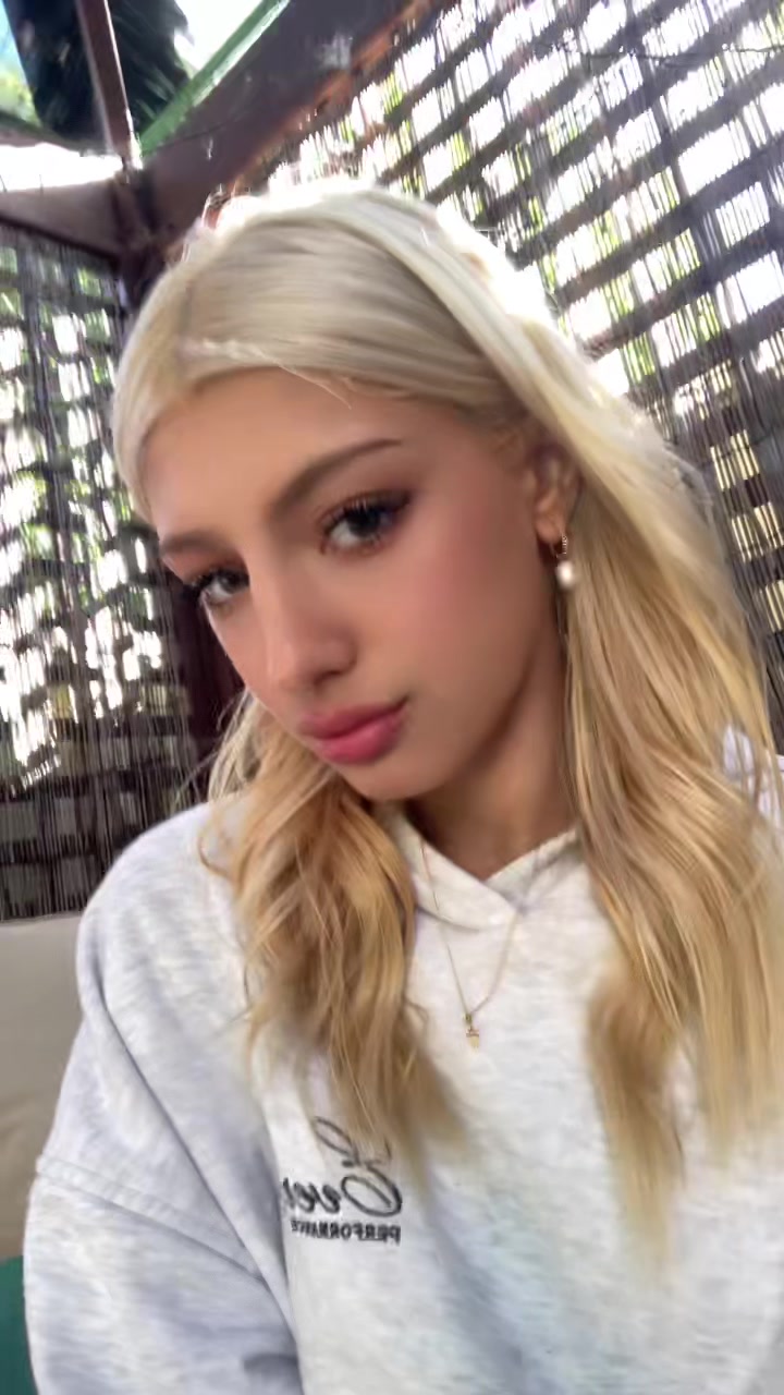 @Blondie ♡