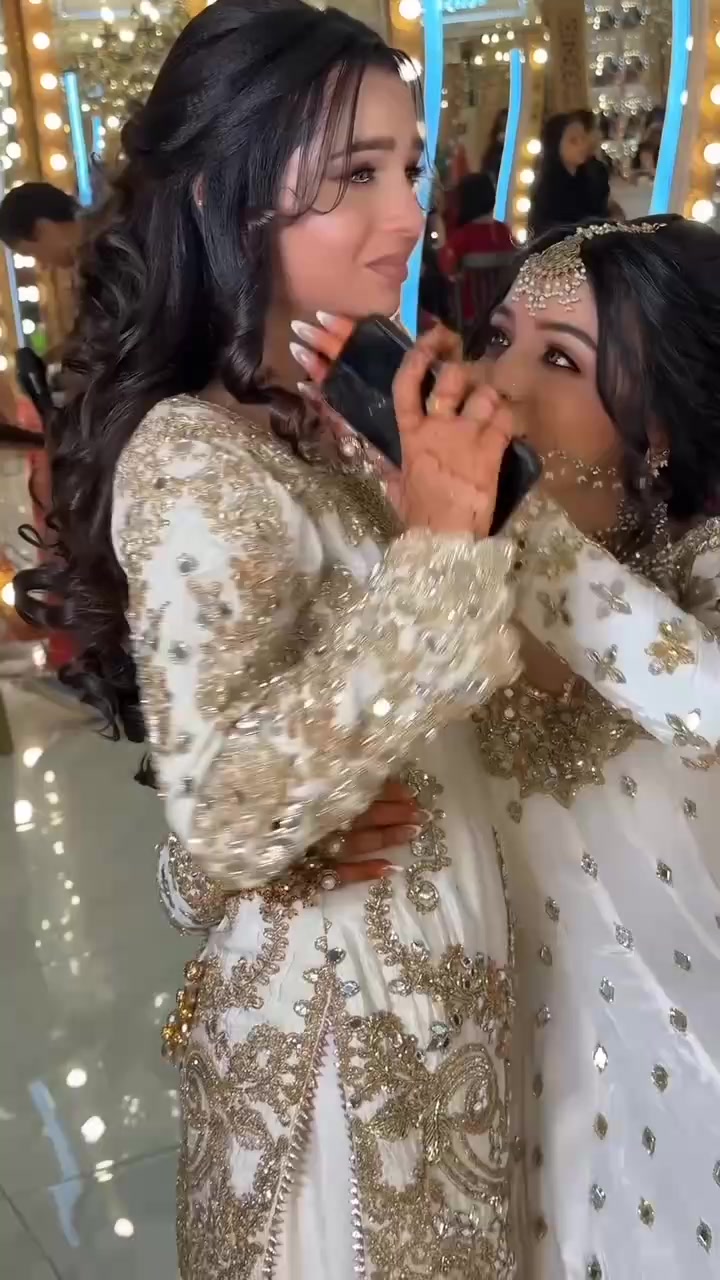 @Celebrities 🖤🖤🖤