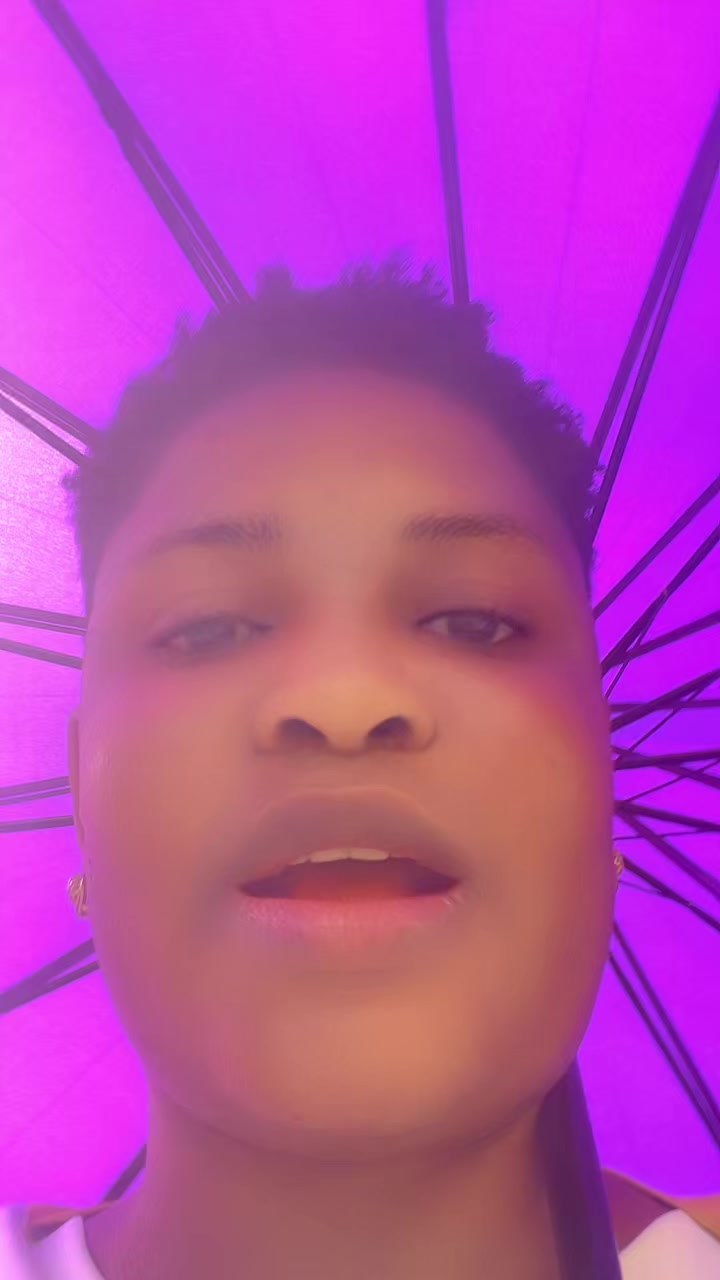 @MORÁDÉKÉ ❤️ (waka jéjé)
