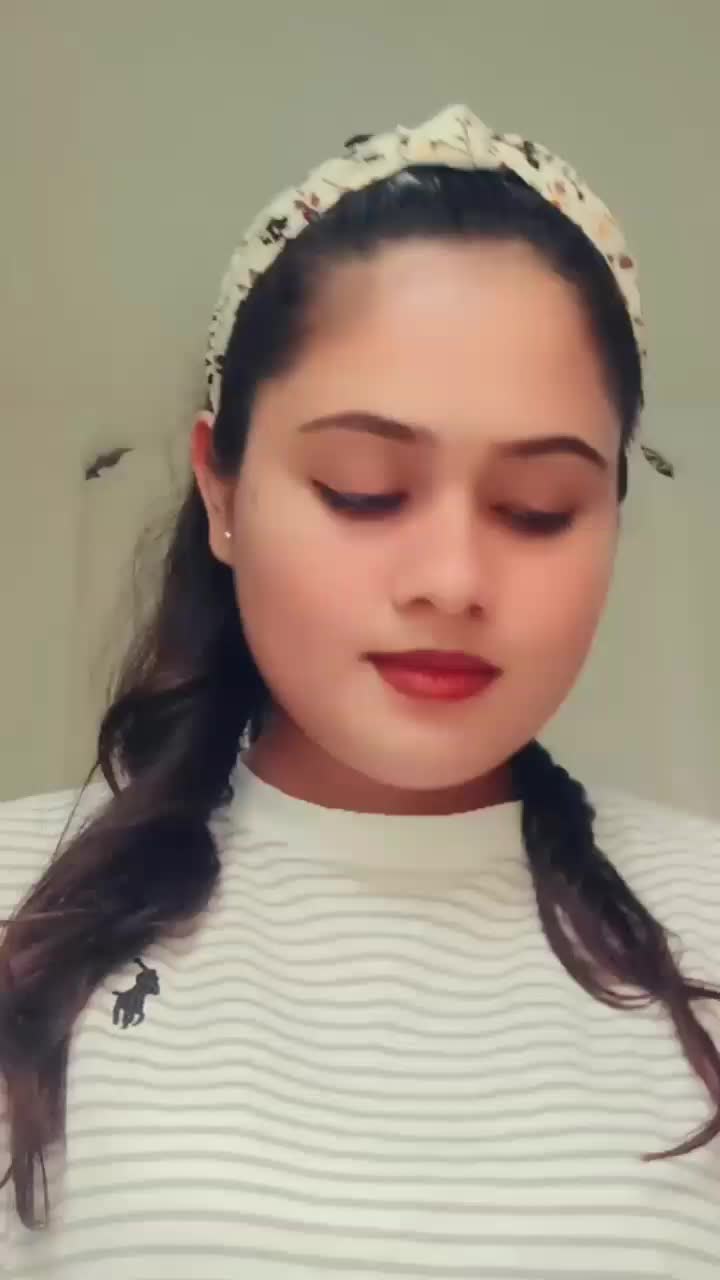 @Neeshaa_🎀