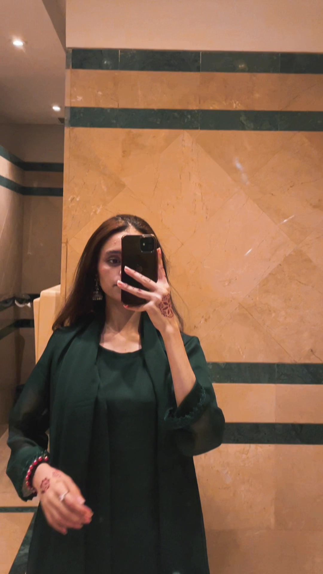 @꧁༒&bull;laiba&bull;༒꧂