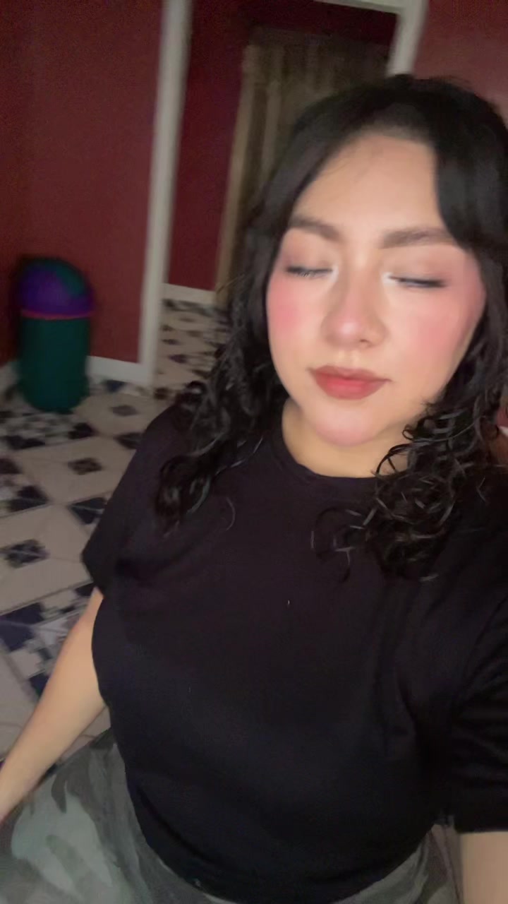 @ERIKA🐈👑