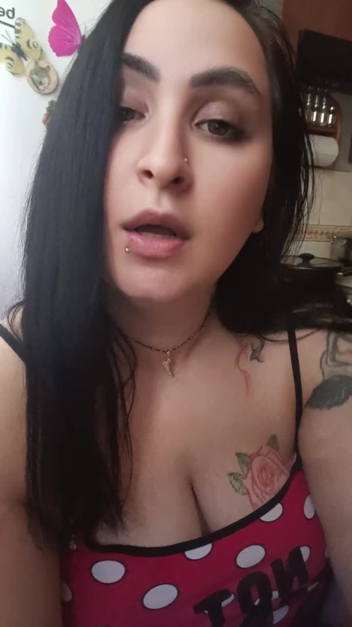 @Czoorna💋😈