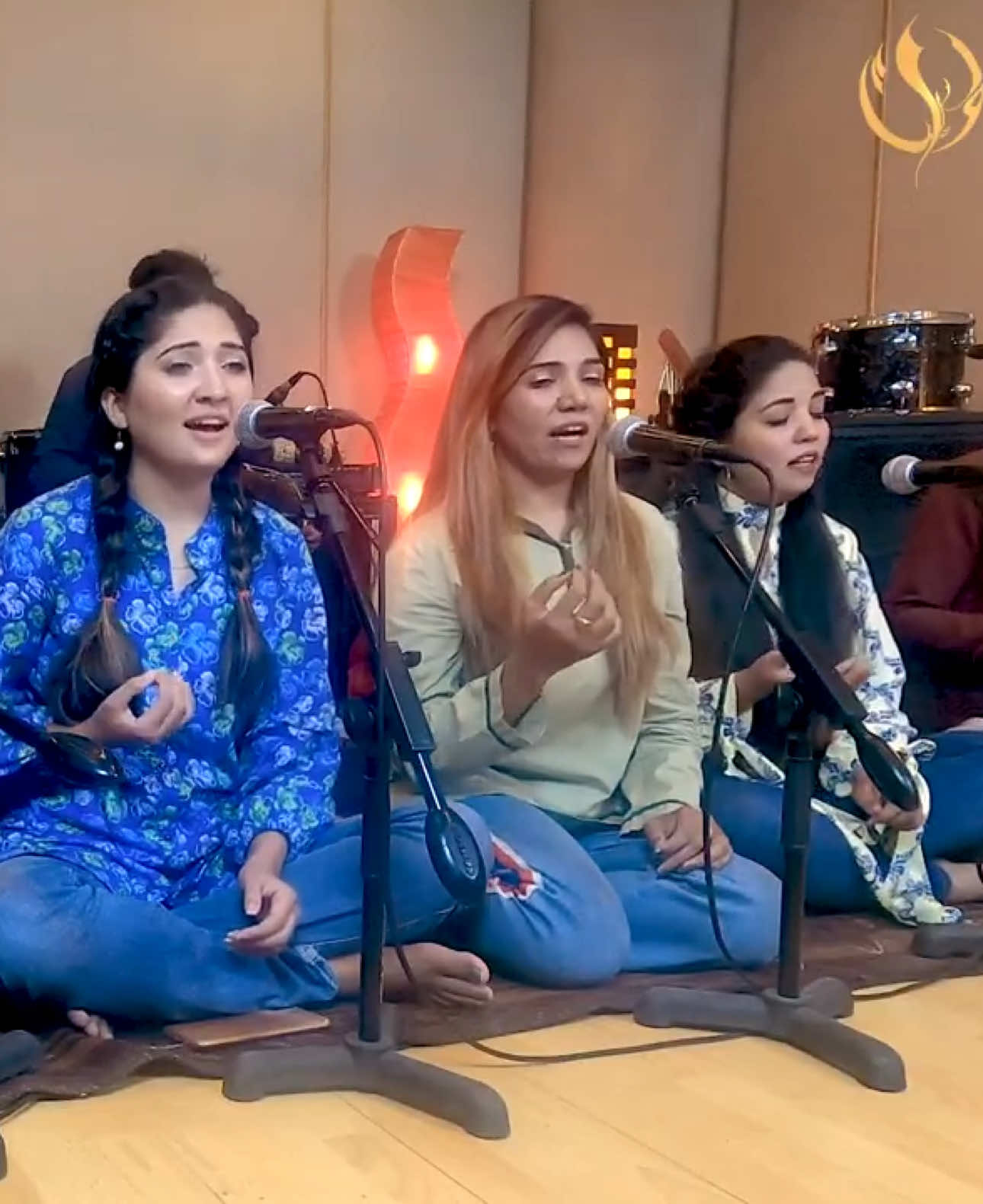 @Manwa Sisters ✅
