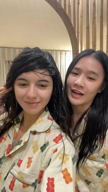 @๐๐พ๐พ๐ผ๐ฑ๐ป๐ด ๐ถแ