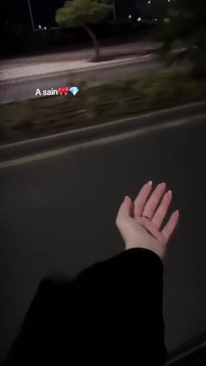 @𝗤𝗨𝗘𝗘𝗡&hearts;︎‿&hearts;︎