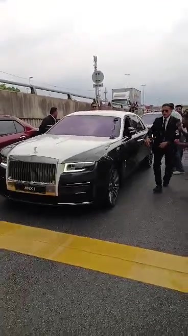 @SANTOS jr 10