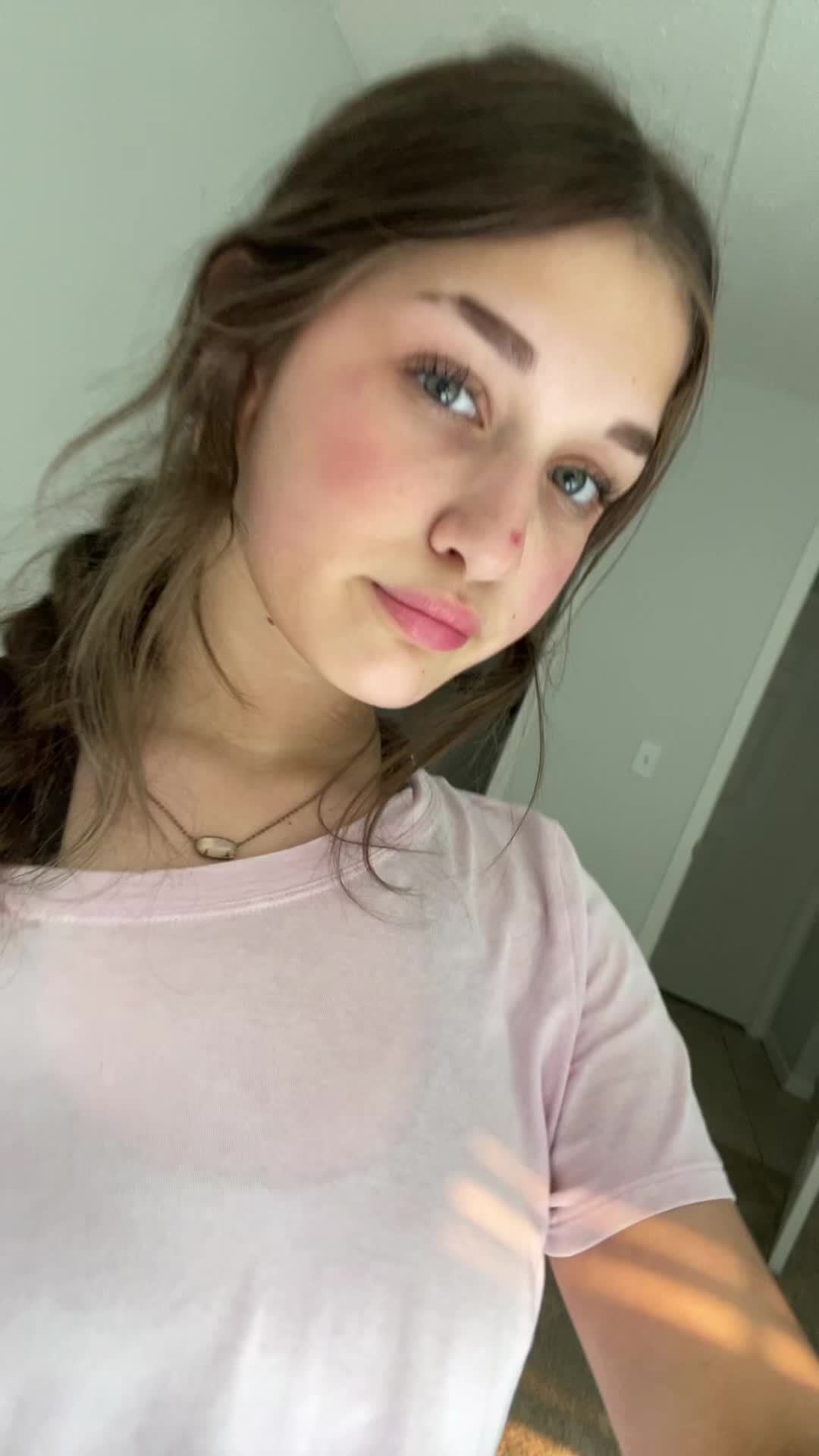 @Tzofia