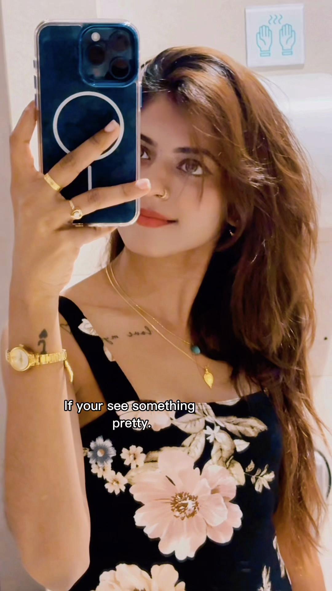 @𝐉 𝐇 𝐎 𝐓 𝐇 𝐈 👀