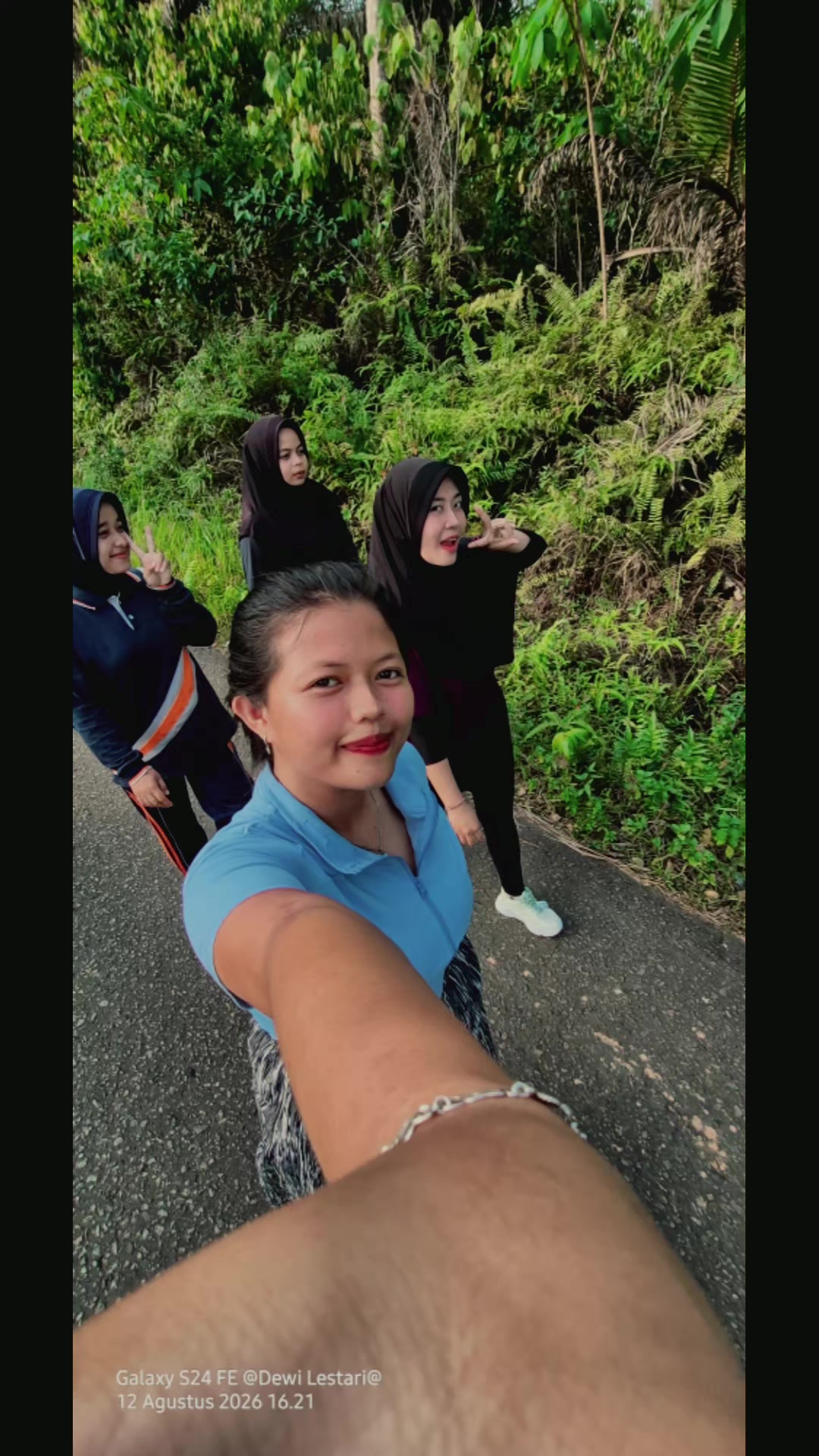 @dewi lestari