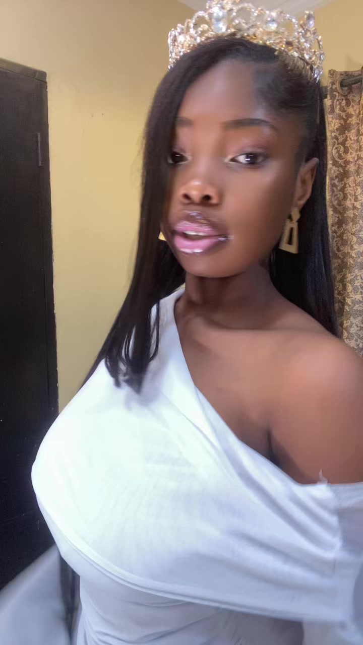 @softlyhaliyah_