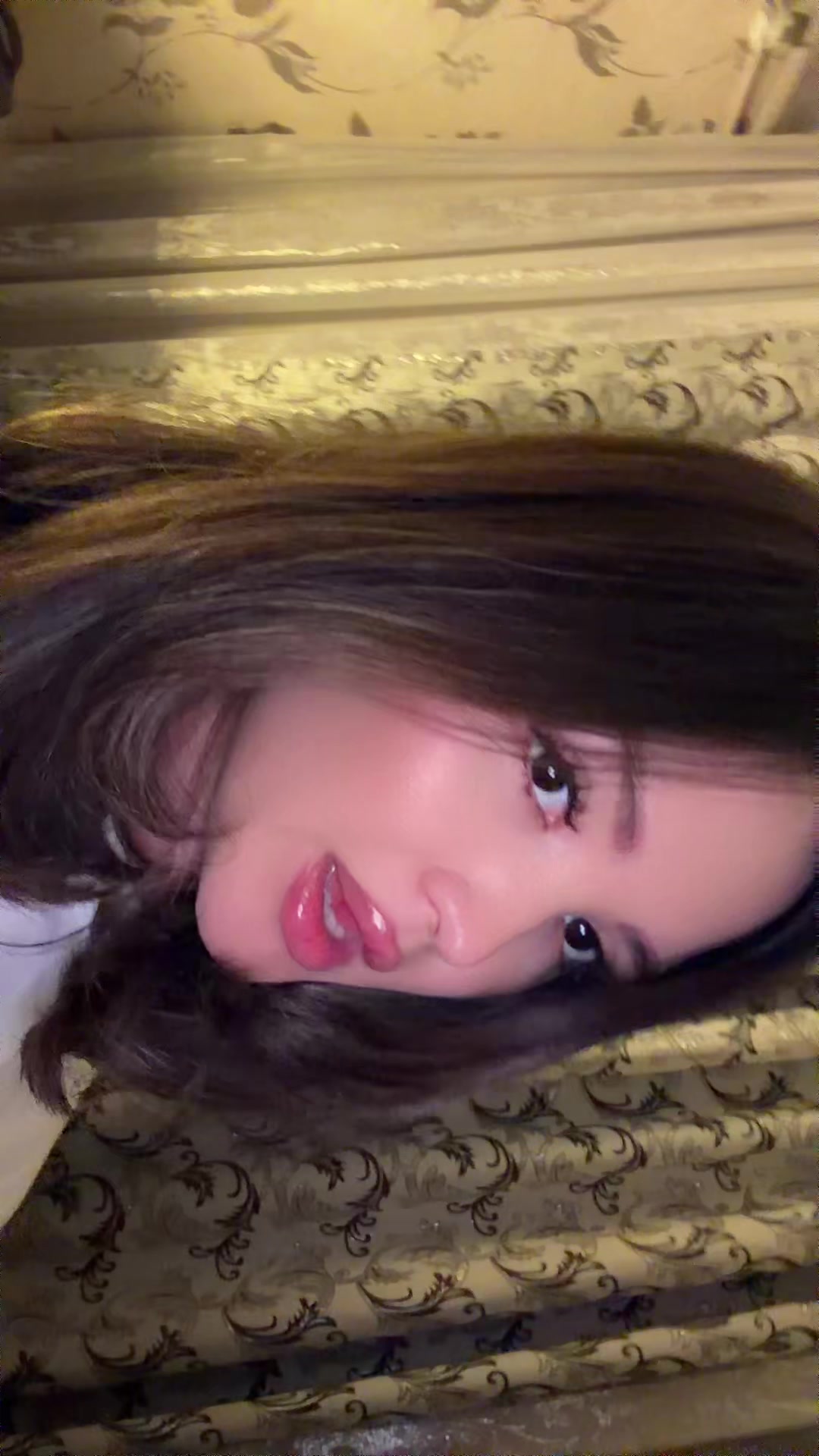@Karina