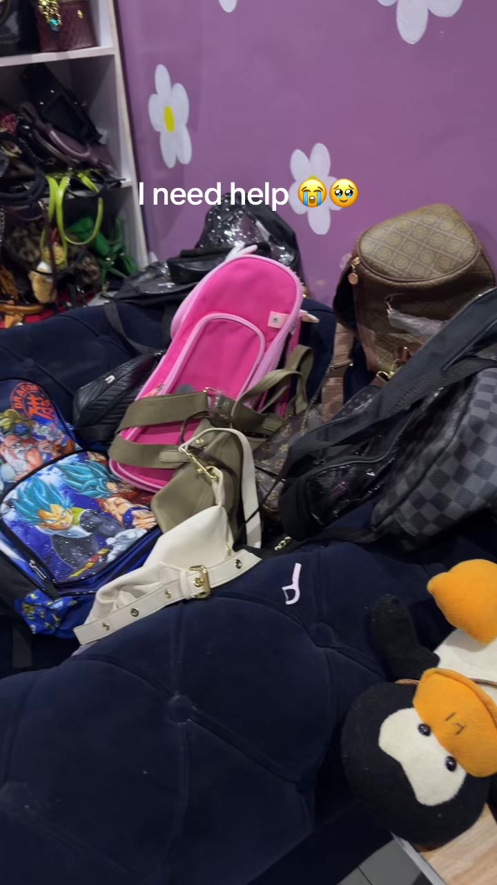 @Bag vendor in Lagos