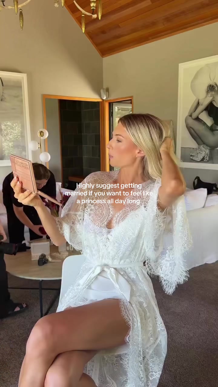 @Homebodii
