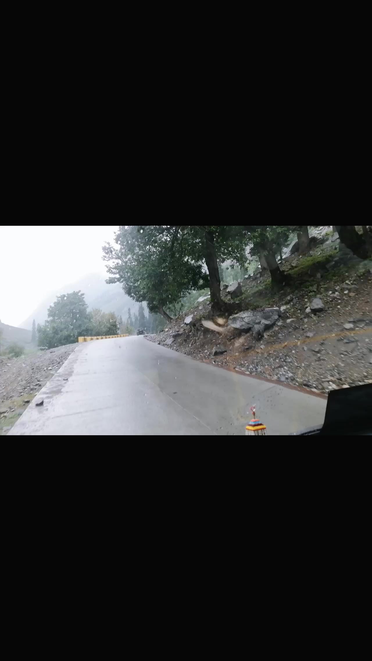 @Travel_with_Waqas