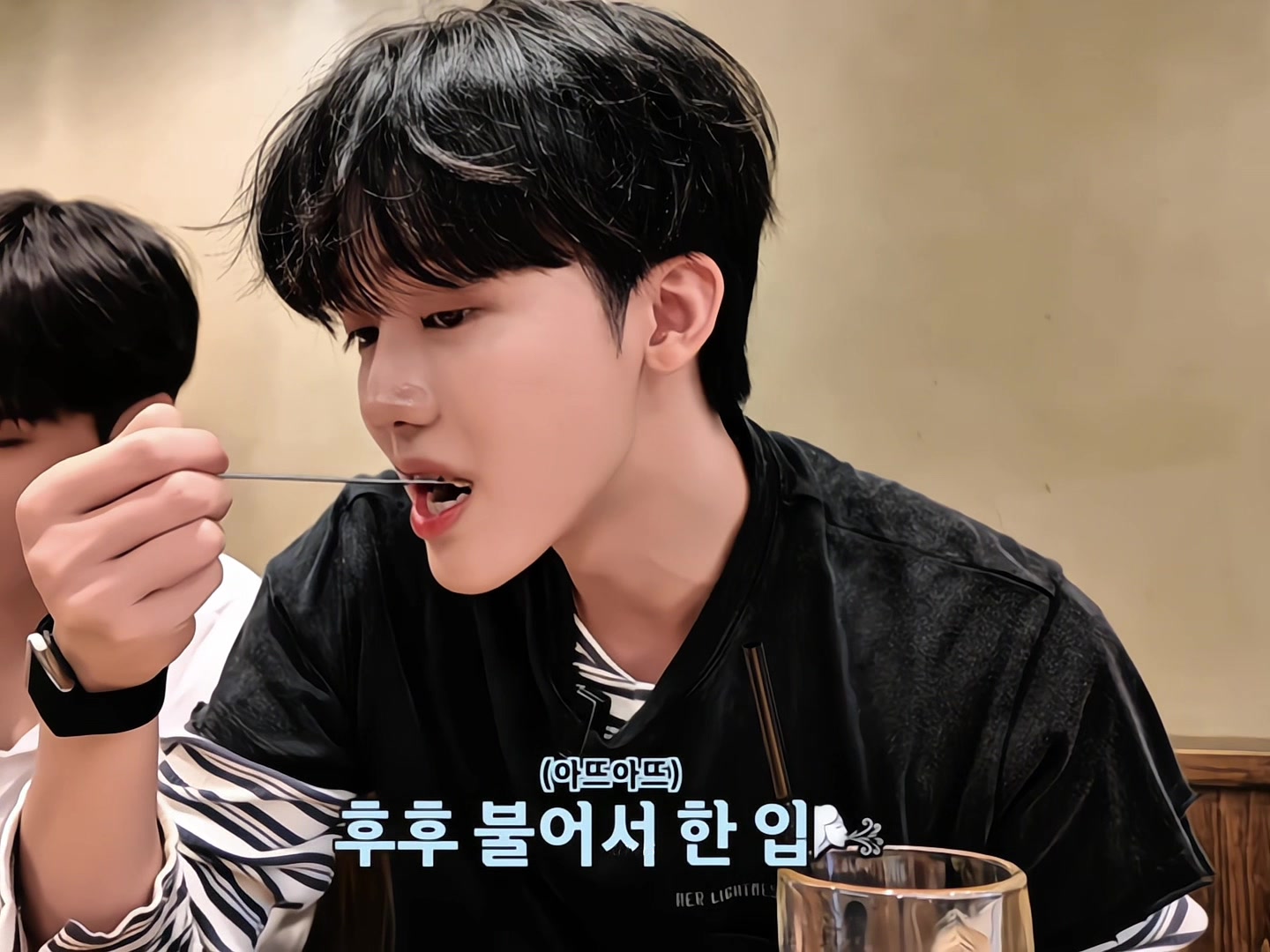 @𝘈𝘯𝘢𝘴.