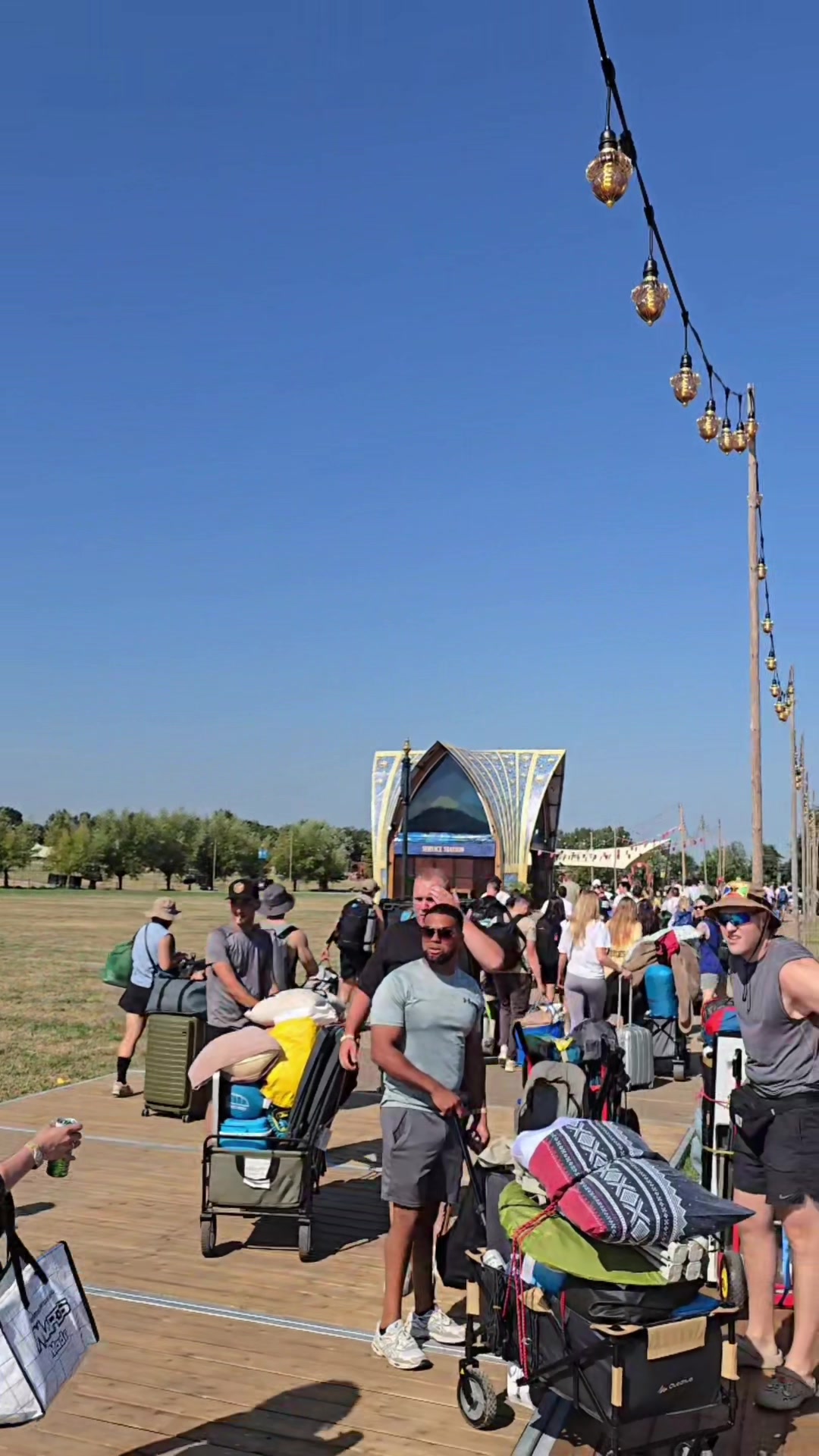 @FMETV.COM