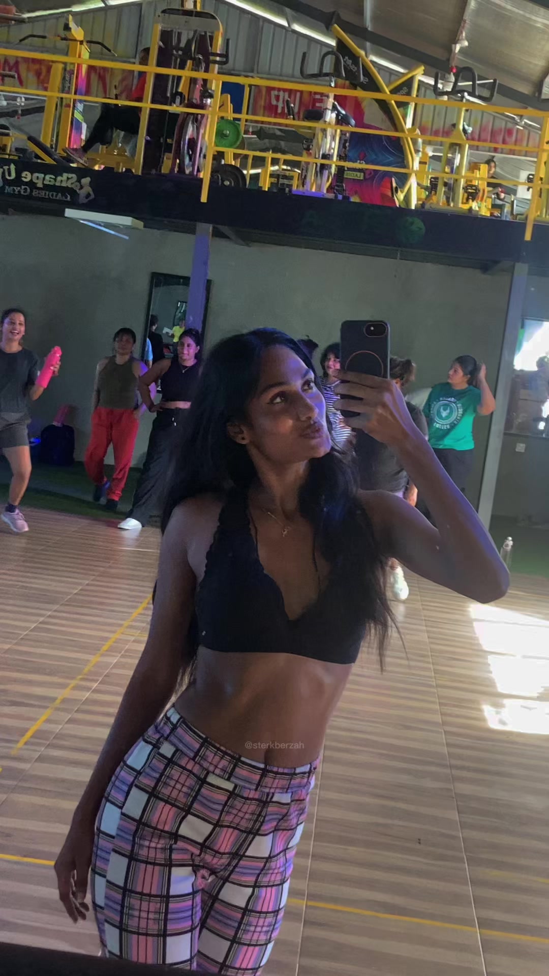 @Kavindya Nikeshalani 🍒🍄