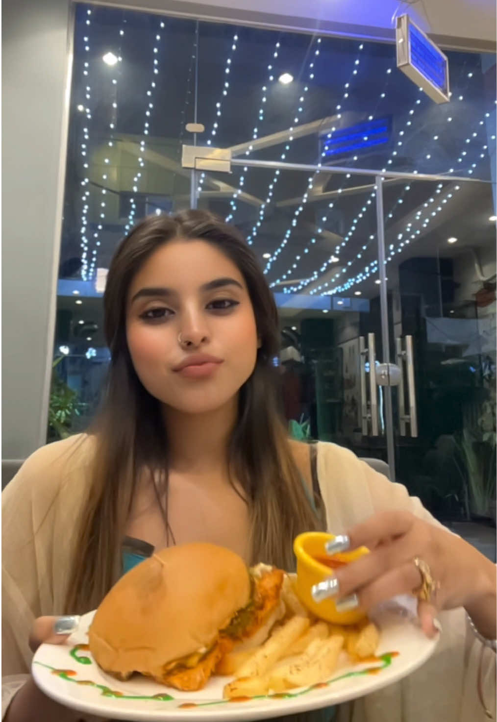 @Anam Khan